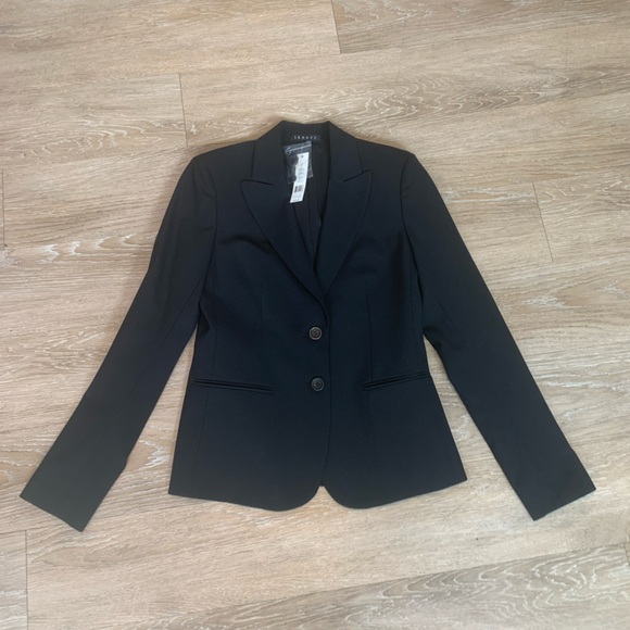 Theory Jackets & Blazers - Theory Classic Black Blazer Size 4